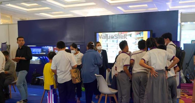 ValueSTek to the Annual STEM Festival with Innovative ValueHub Interactive Flat Panel  for Smart Classroom